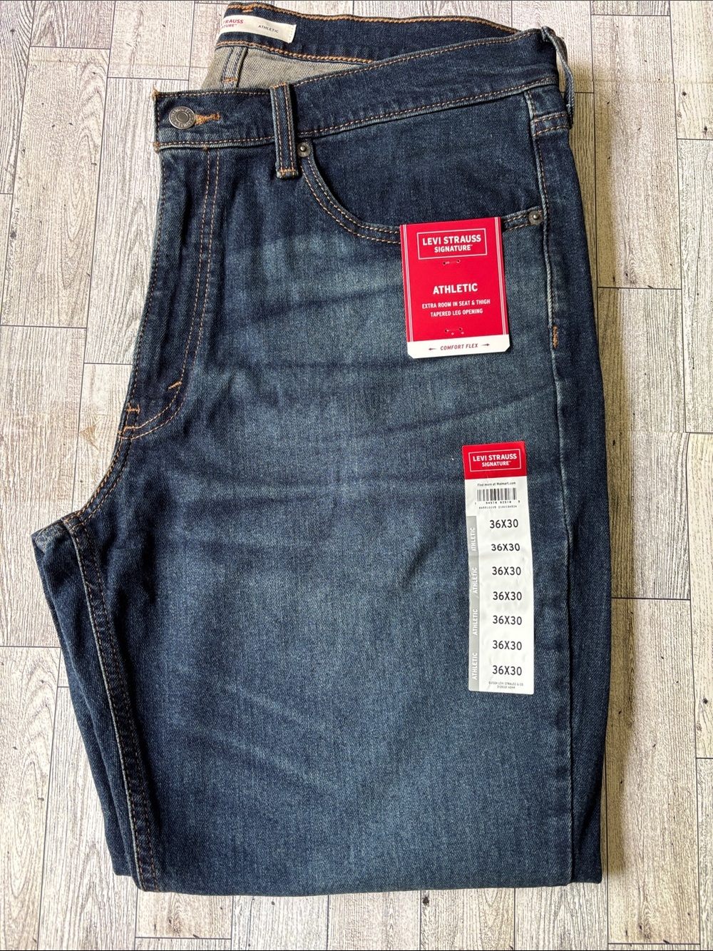 Levi's Men's Dark Blue Relaxed Jeans 36x30